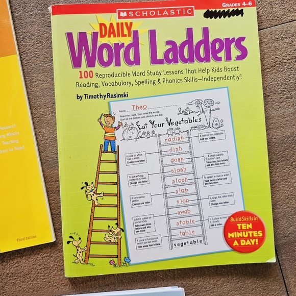 Teachers bundle of 8 books educational literature reading - Picture 4 of 16